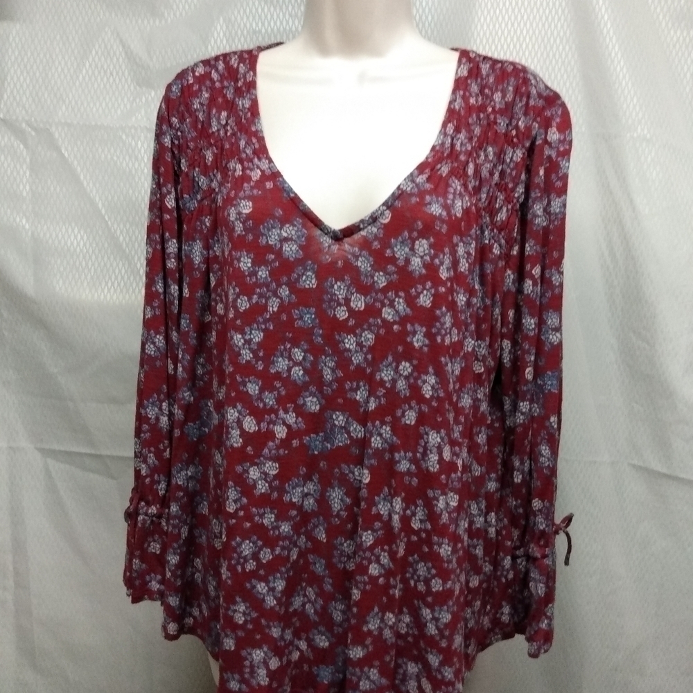 Lucky Brand Women's Top, 1X, Deep Red floral print, pre-owned